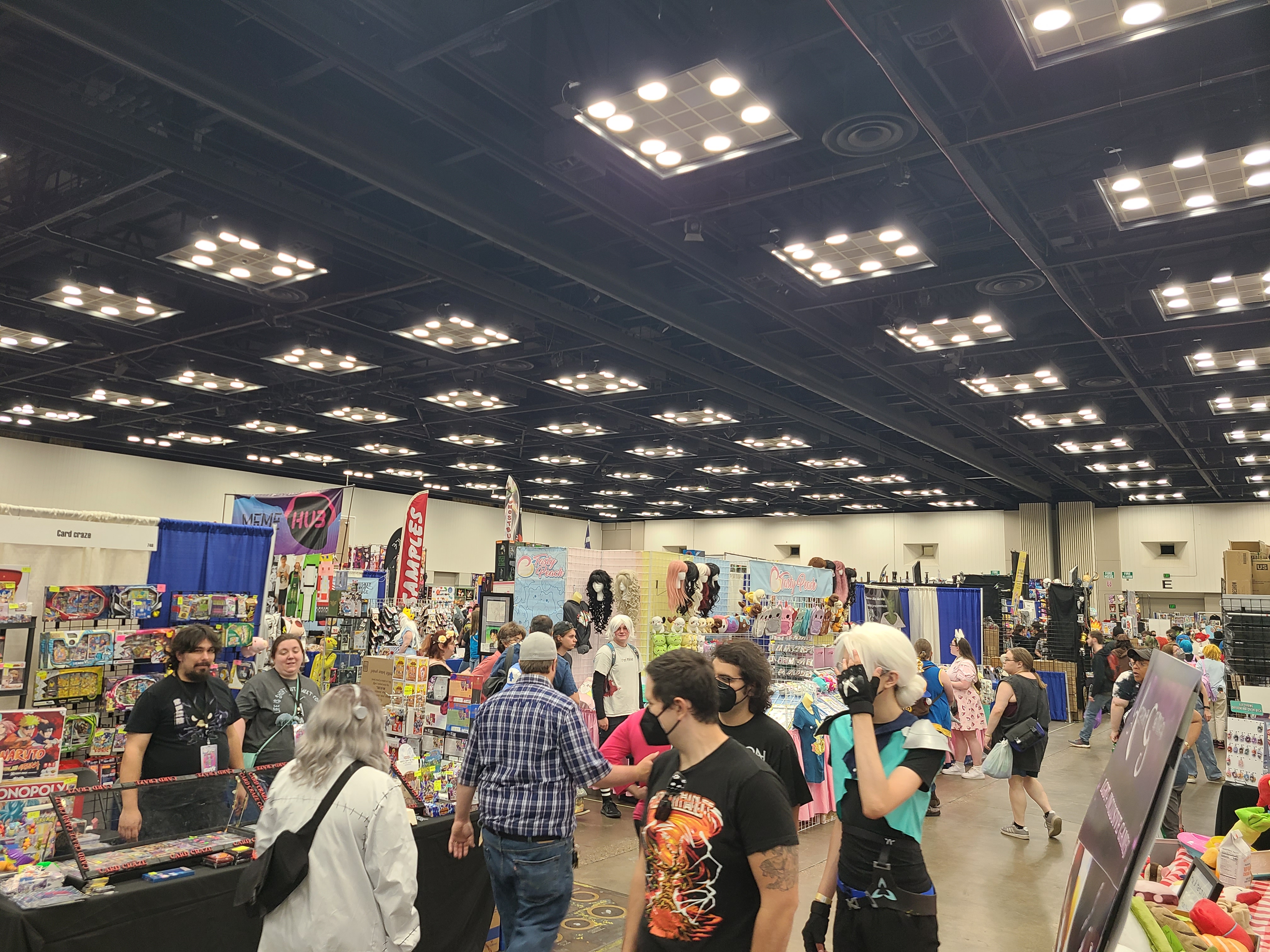 some small foot traffic in the vendor hall